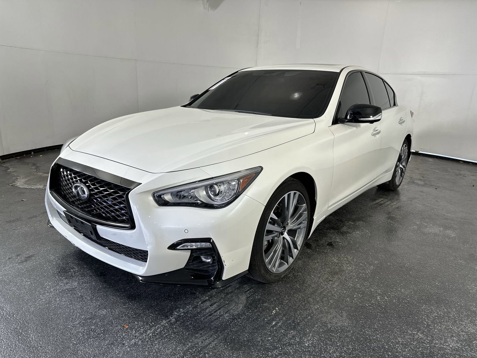 Used 2024 INFINITI Q50 Sensory image 6