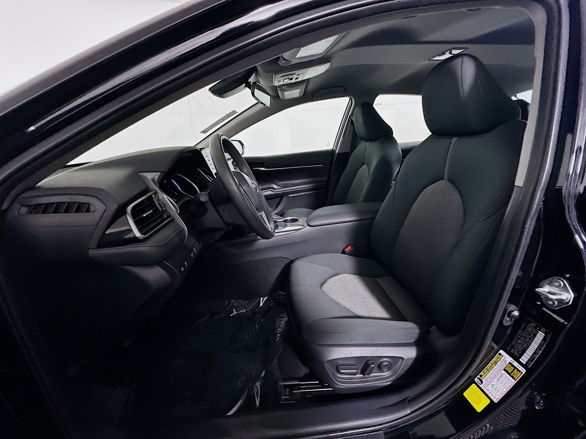 Used 2024 Toyota Camry LE image 12