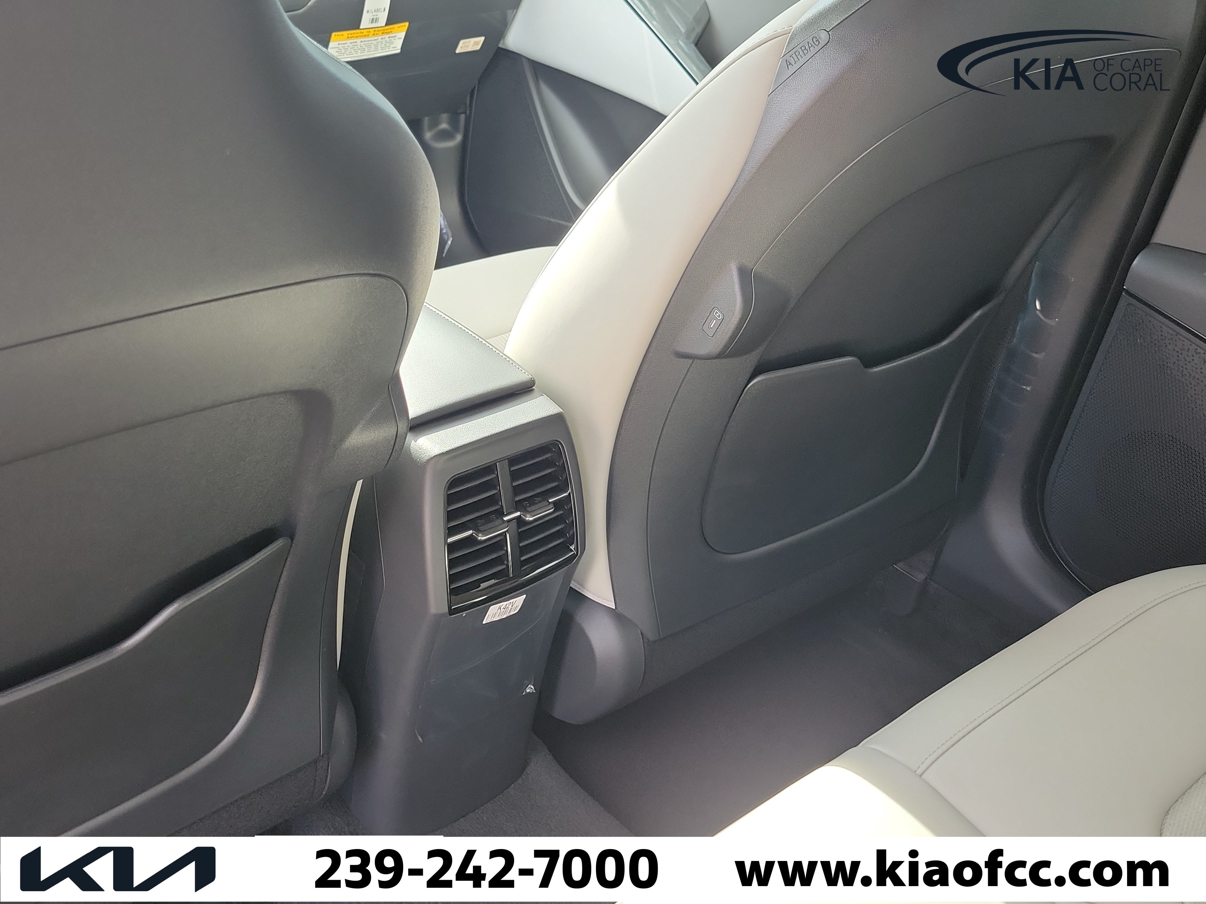 New 2026 Kia Niro EX FWD image 13