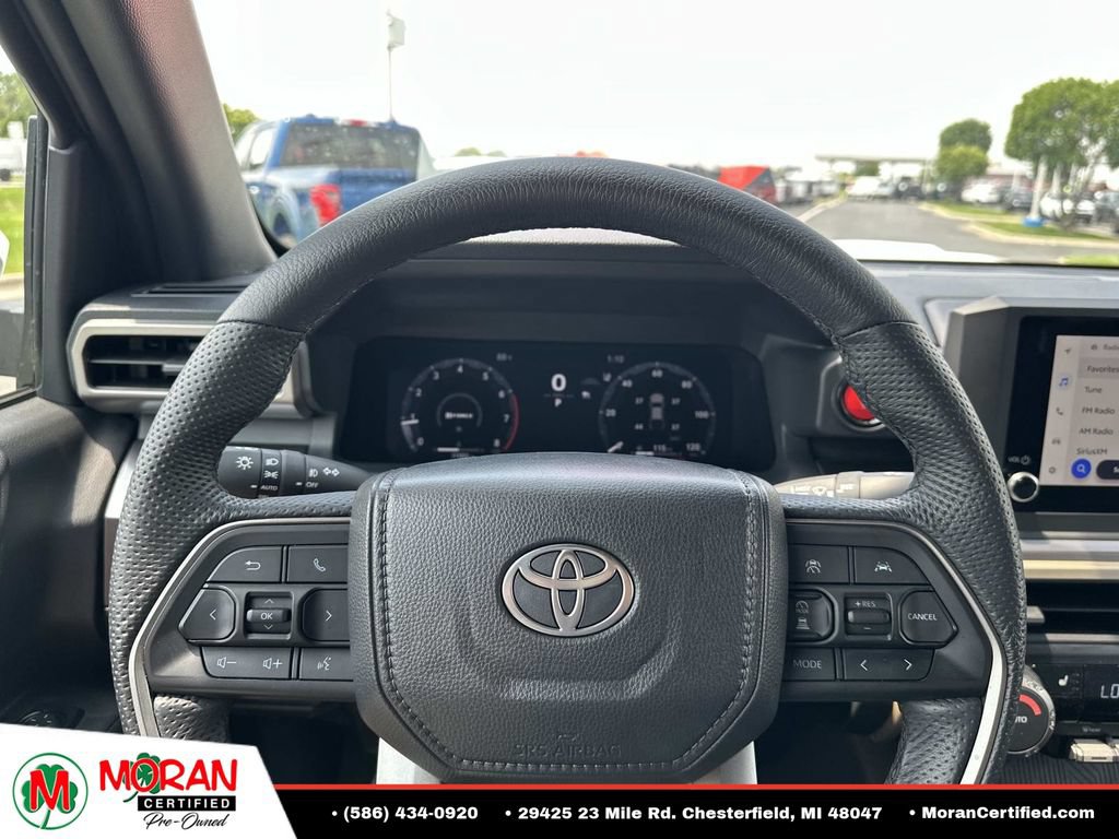 Used 2025 Toyota Tacoma TRD Sport AWD/4WD image 21