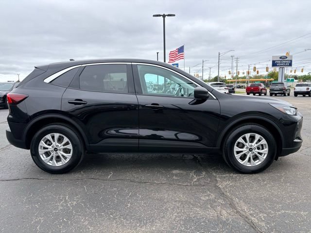 Used 2023 Ford Escape Active AWD/4WD image 8