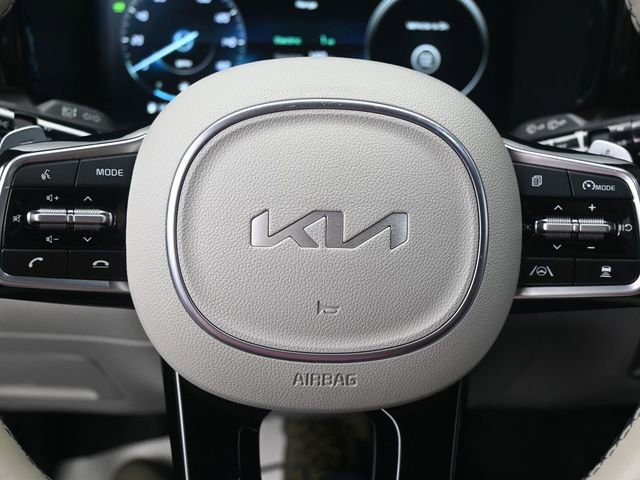 Used 2023 Kia Sorento SX Prestige image 10