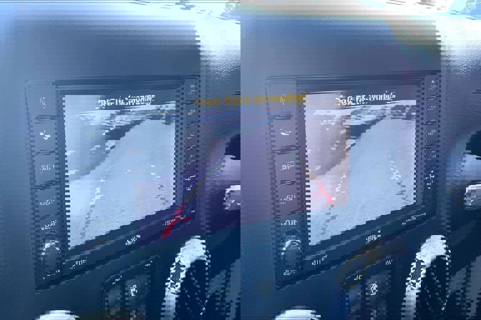 Used 2015 Jeep Wrangler Unlimited Sahara w/ Max Tow Package image 26