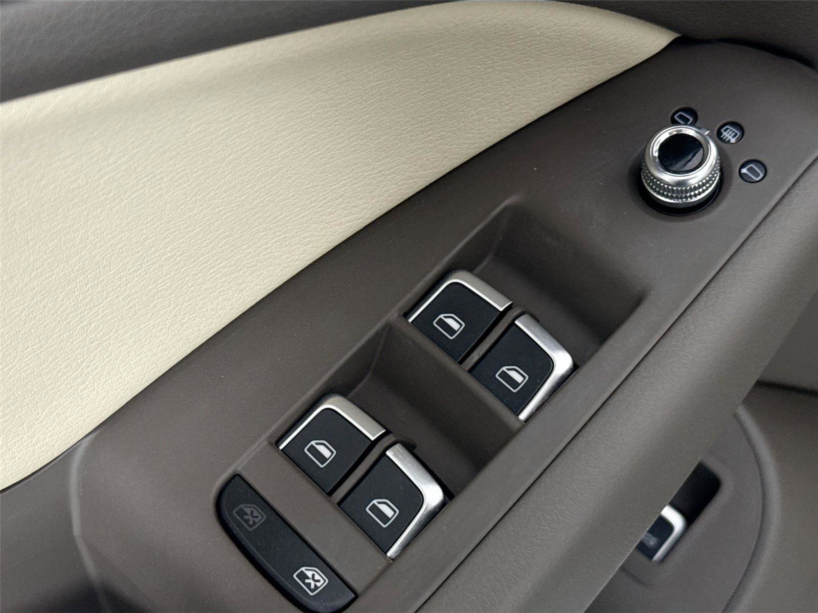 Used 2016 Audi Q5 2.0T Premium image 26