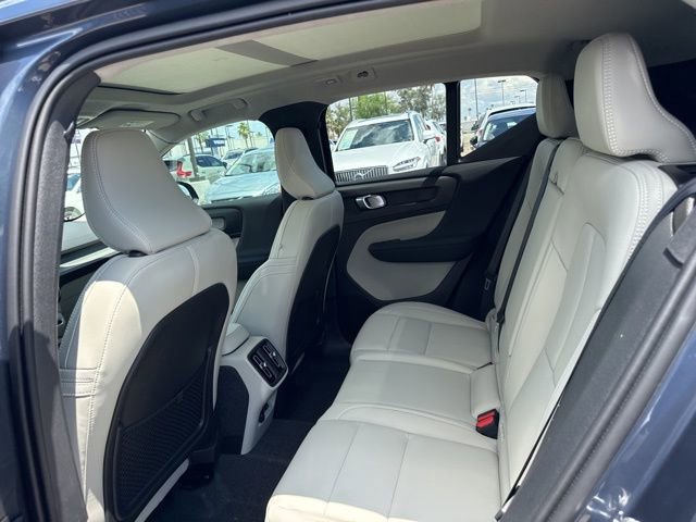 New 2026 Volvo XC40 B5 Plus w/ Climate Package image 21