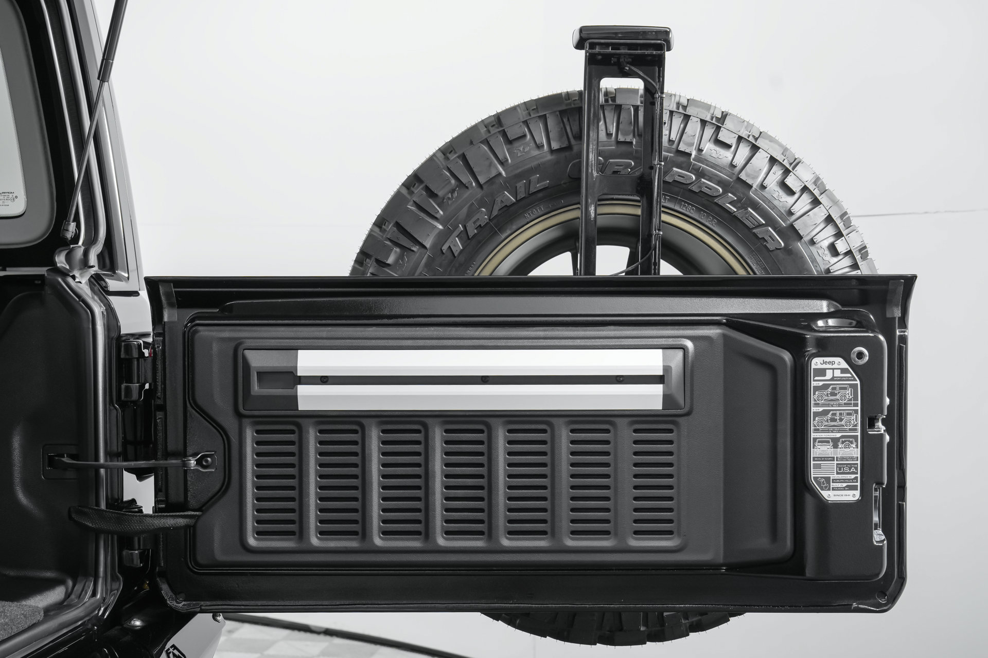 Used 2021 Jeep Wrangler Unlimited Rubicon w/ Trailer Tow Package AWD/4WD image 99