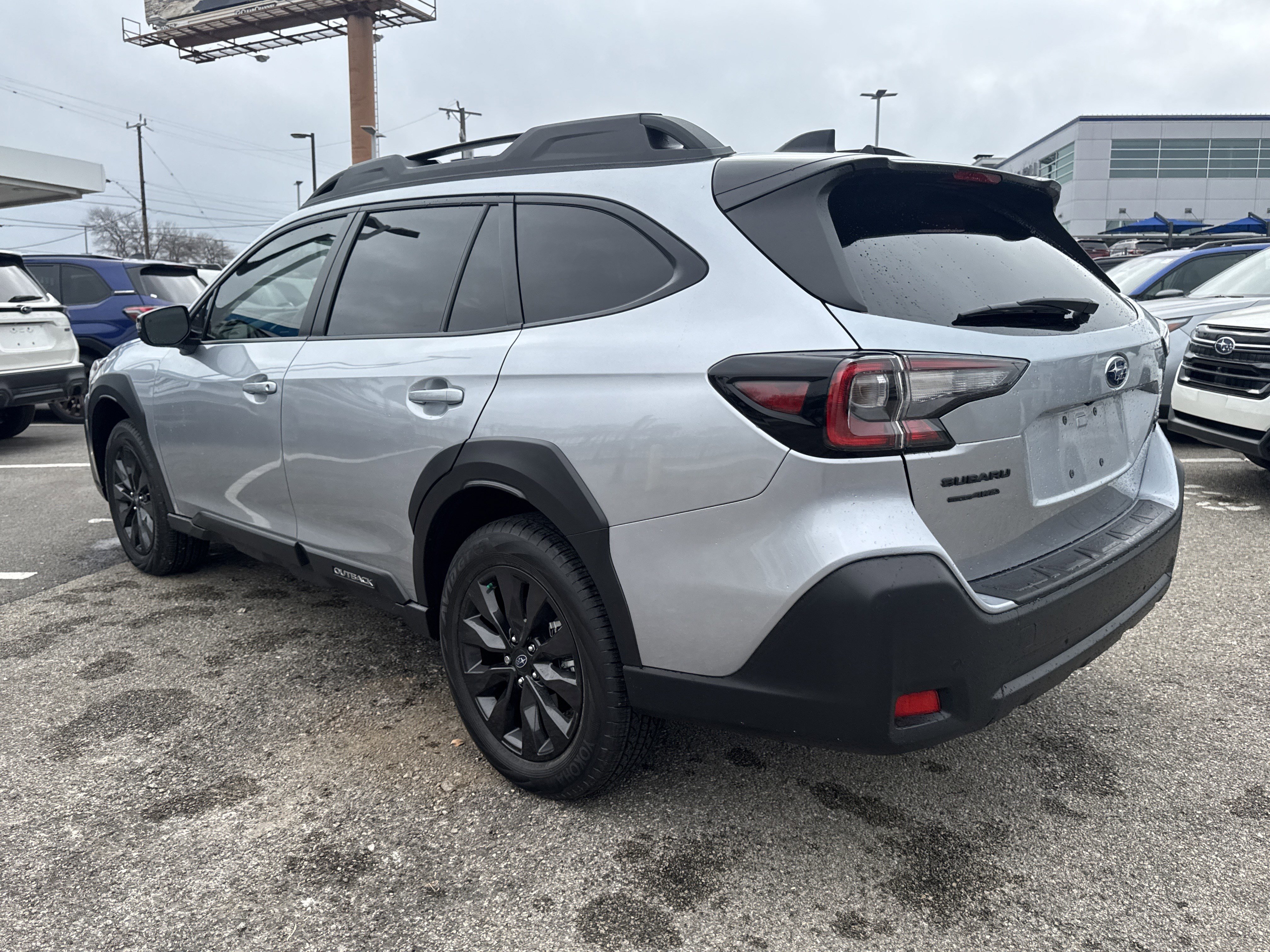 Used 2025 Subaru Outback Onyx Edition XT image 5