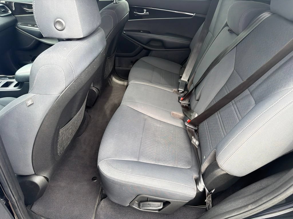 Used 2019 Kia Sorento AWD V6 image 21
