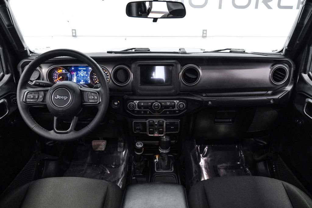 Used 2023 Jeep Gladiator Willys image 20