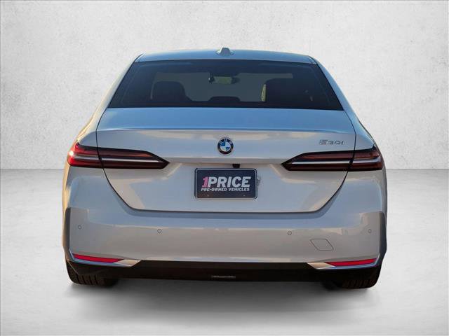 Certified 2025 BMW 530i image 7