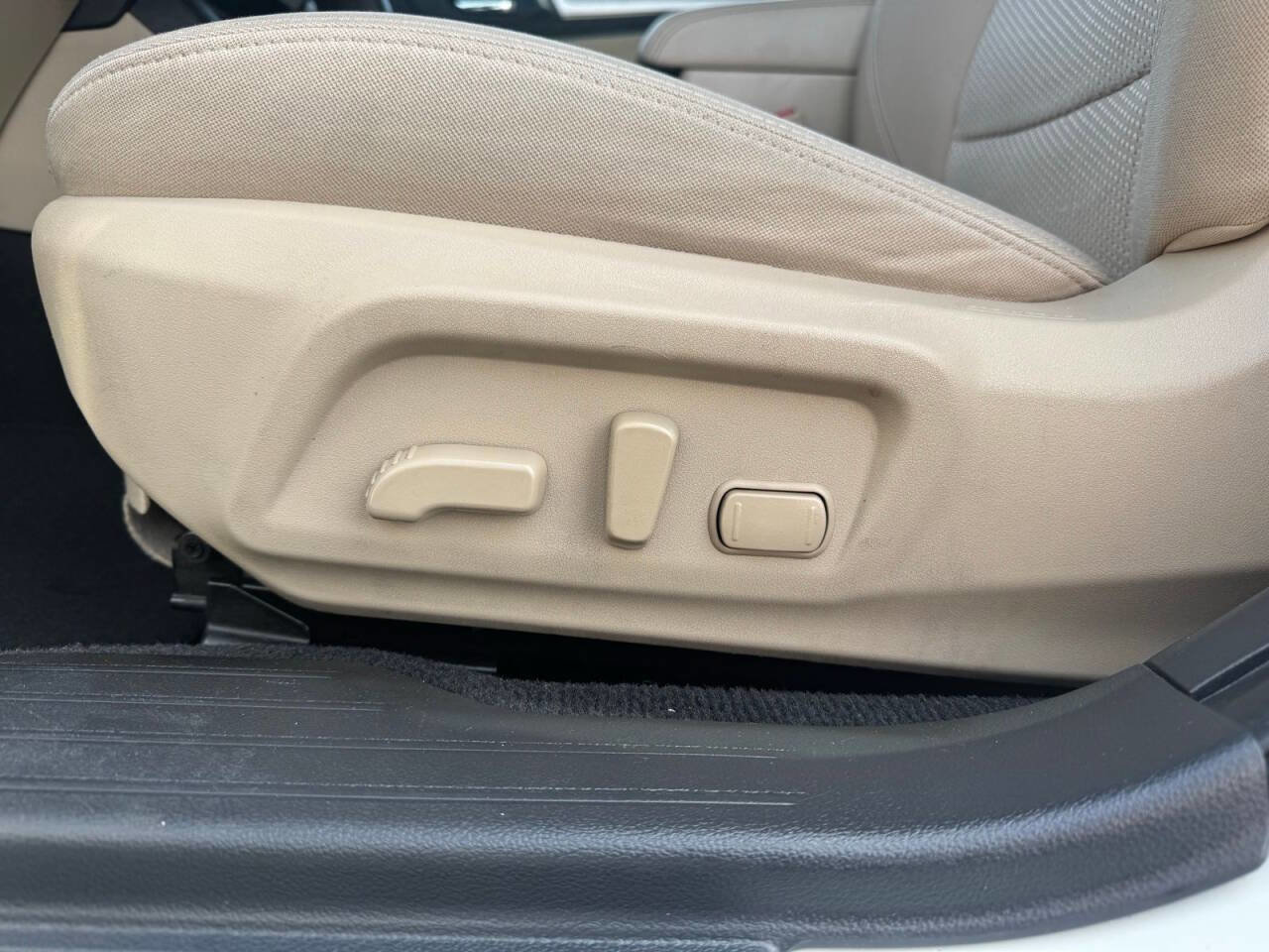 Used 2019 Subaru Outback 2.5i Premium AWD/4WD image 15