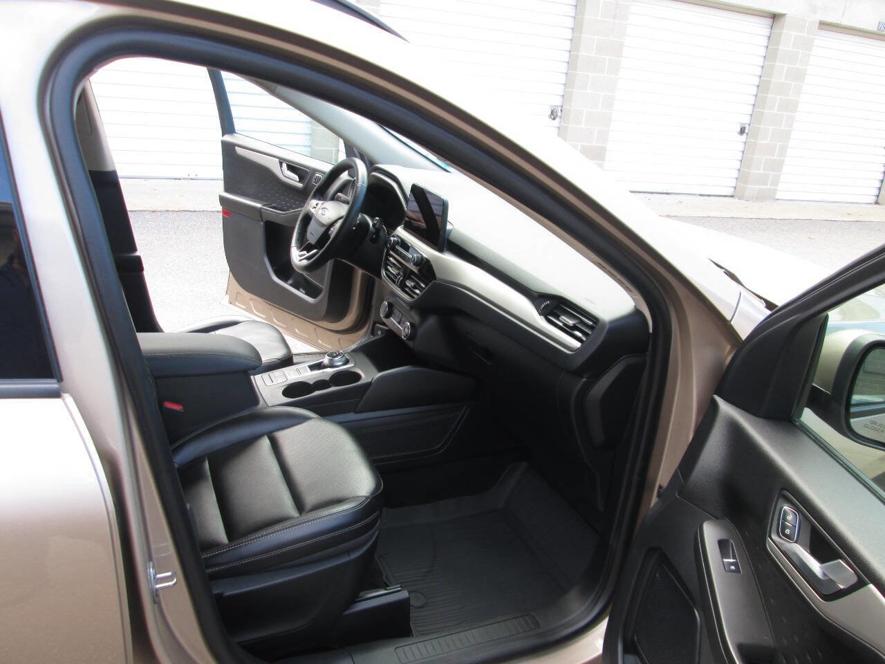 Used 2020 Ford Escape SEL image 21