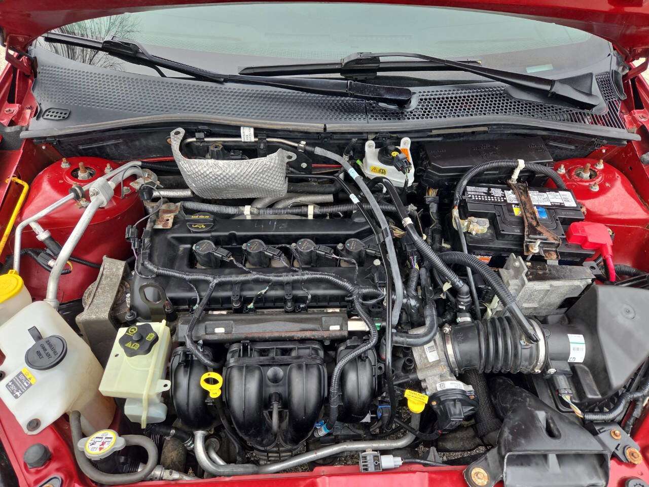 Used 2010 Ford Focus SE image 19