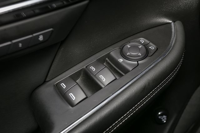 Used 2022 Buick Envision Essence w/ Safety Package FWD image 36