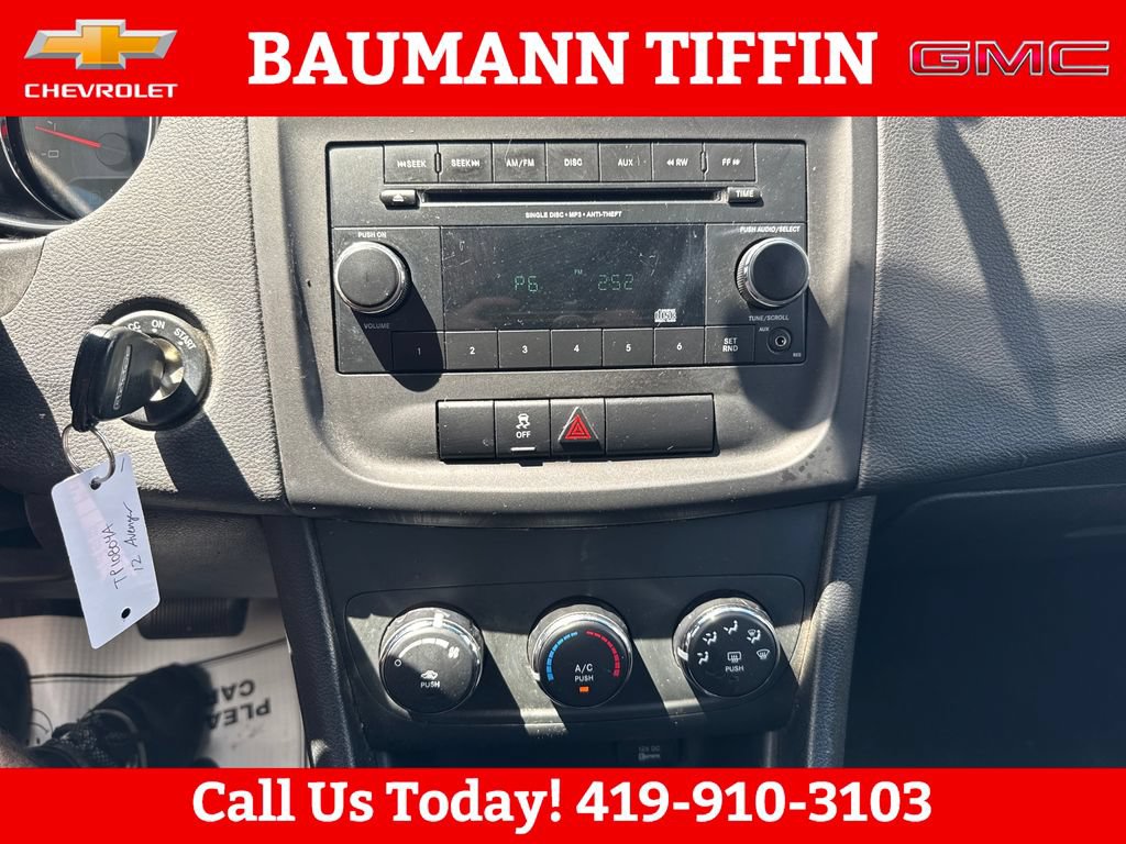 Used 2012 Dodge Avenger SE FWD image 12