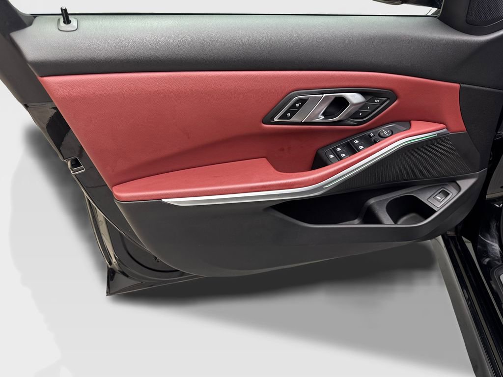 Used 2023 BMW 330i Sedan w/ Convenience Package image 31