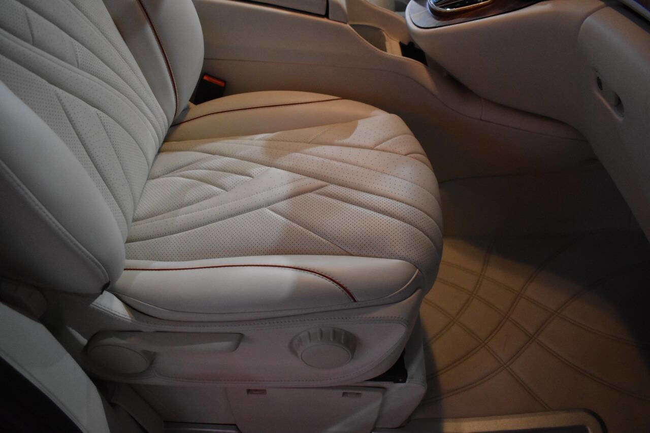 Used 2021 Mercedes-Benz Metris Passenger image 59