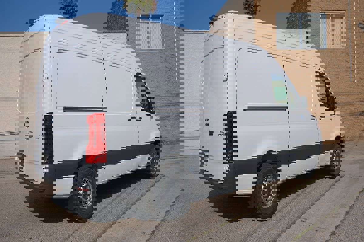 Used 2025 Mercedes-Benz Sprinter 2500 image 5