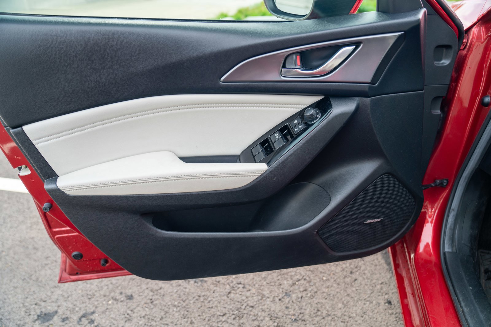 Used 2017 MAZDA MAZDA3 Grand Touring image 10