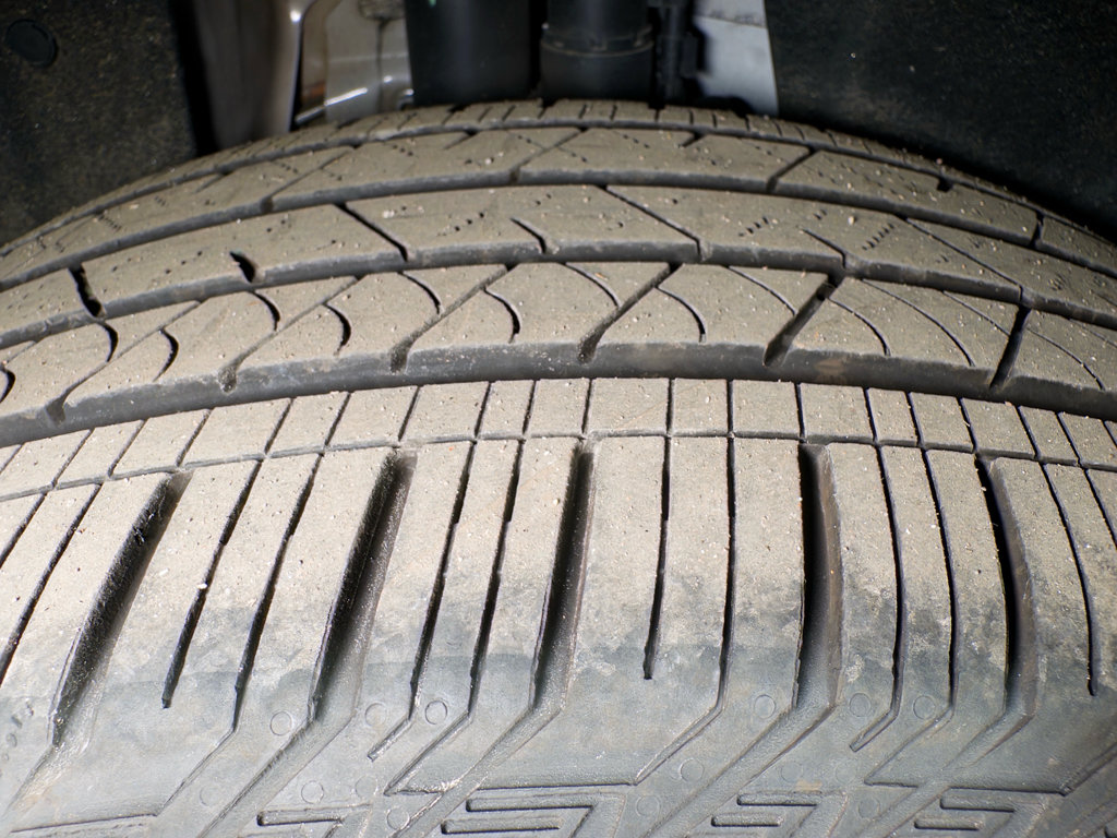 Used 2025 Tesla Model X image 33