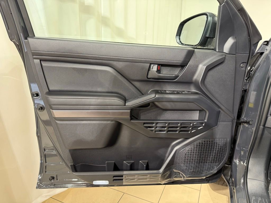 New 2026 Toyota 4Runner SR5 AWD/4WD image 15