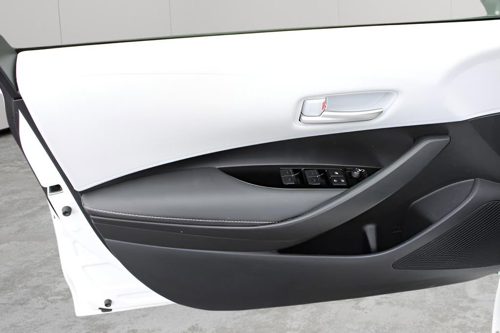 Certified 2024 Toyota Corolla SE image 18