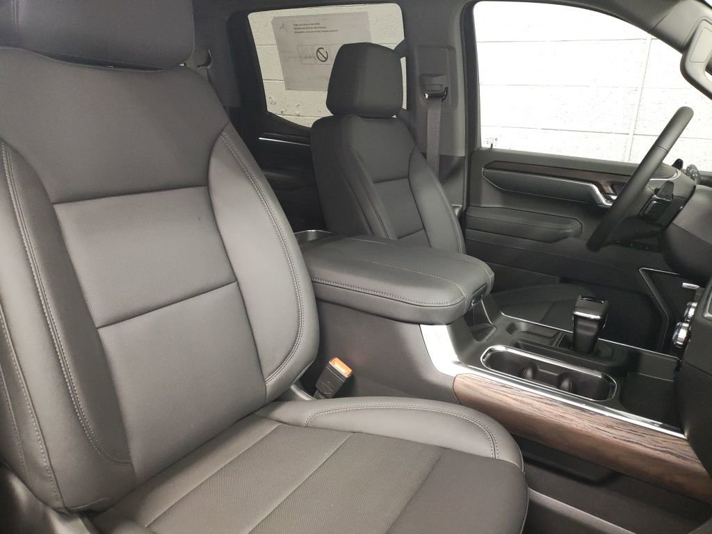 New 2026 GMC Sierra 1500 SLT w/ SLT Premium Plus Package image 9