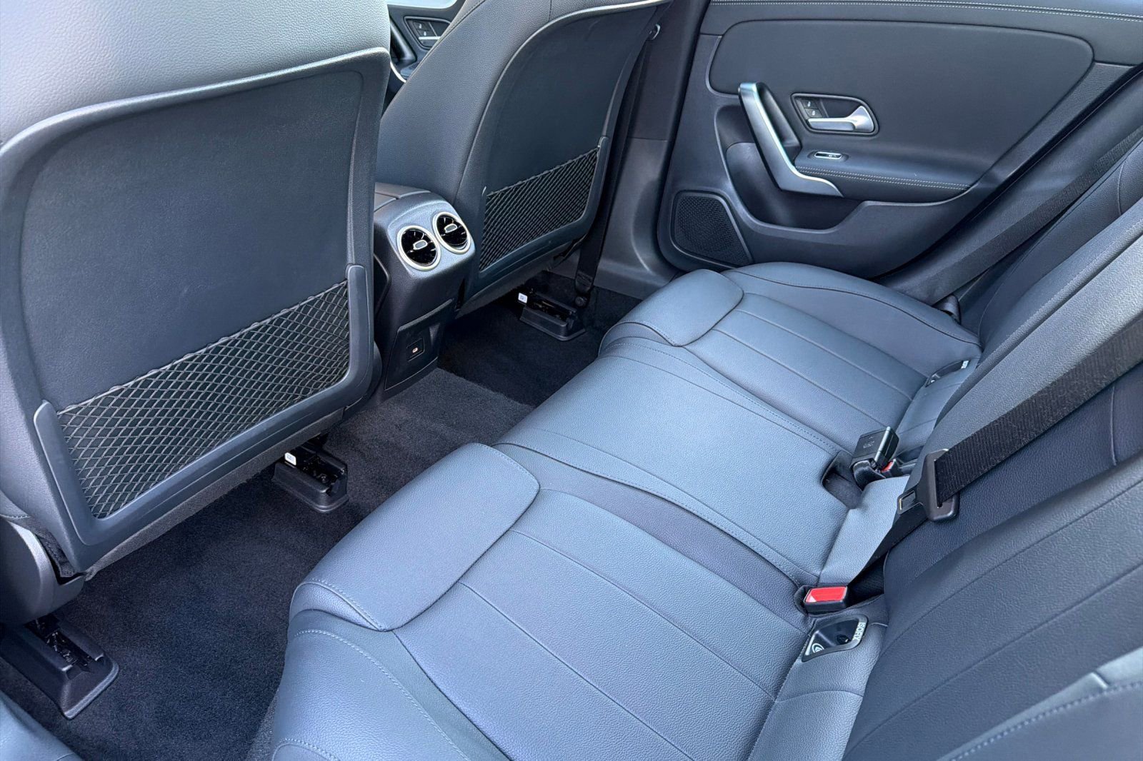 Used 2025 Mercedes-Benz CLA 250 4MATIC image 13