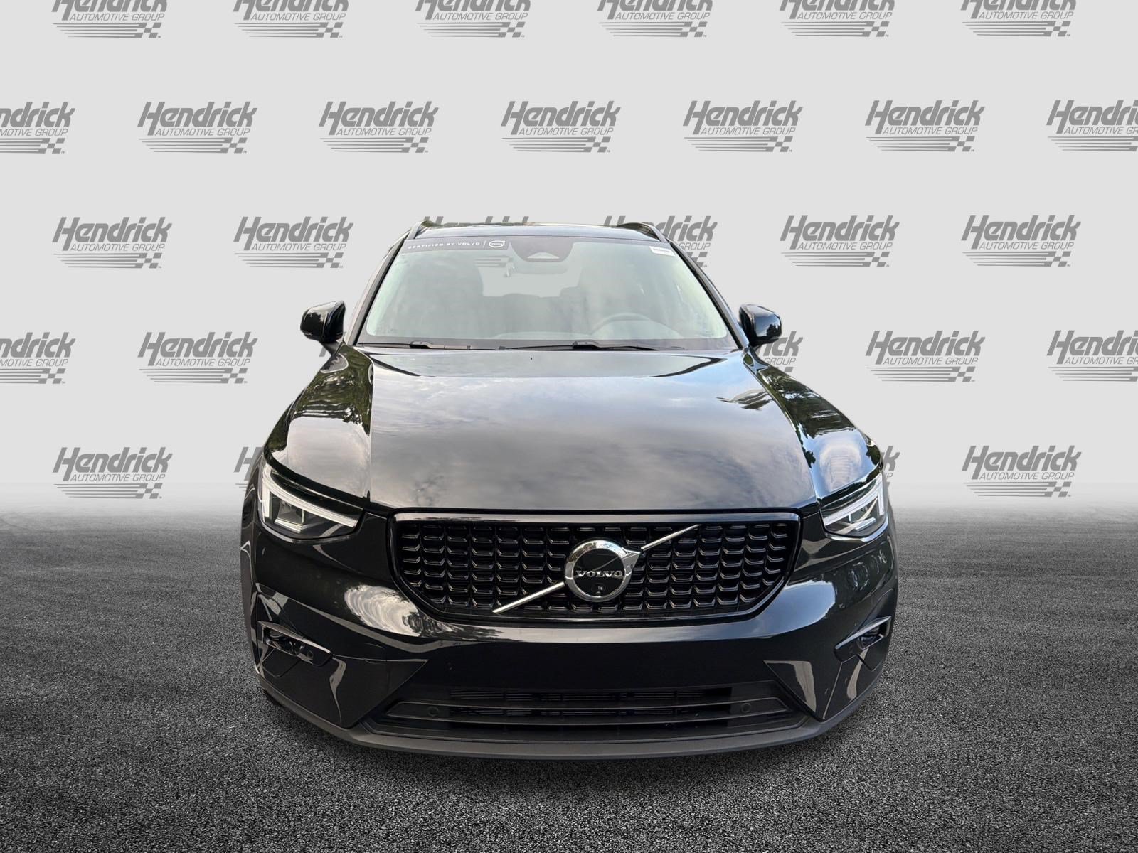 Certified 2026 Volvo XC40 B5 Plus AWD/4WD image 3