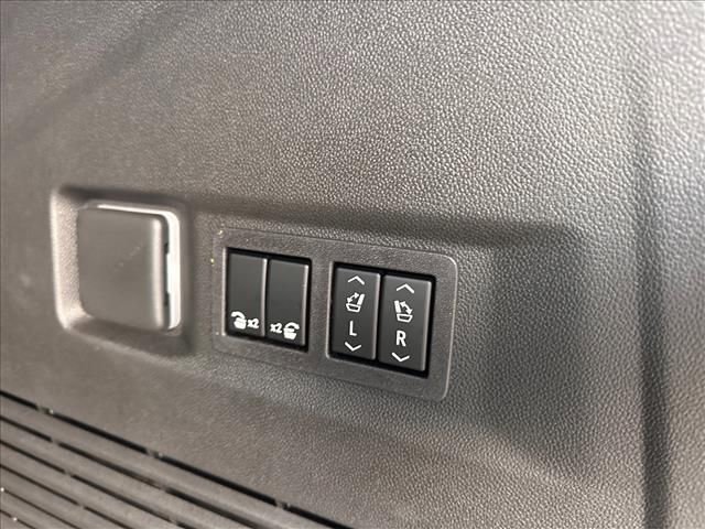New 2026 GMC Yukon Denali w/ Denali Reserve Package image 35