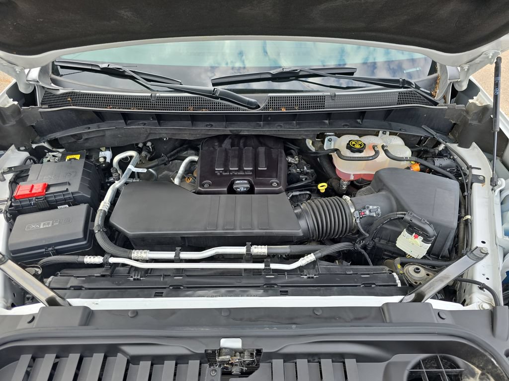 Used 2023 Chevrolet Silverado 1500 LT AWD/4WD image 29