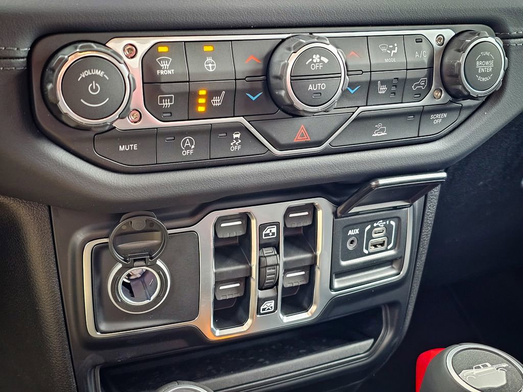 New 2026 Jeep Gladiator Sahara image 23