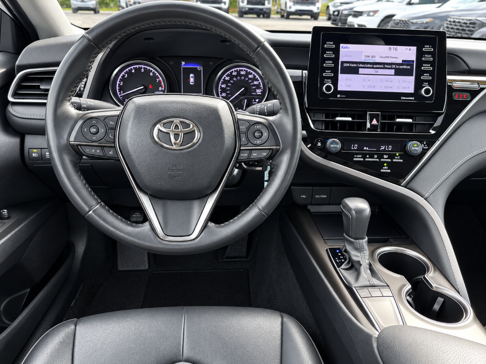 Used 2024 Toyota Camry SE FWD image 10