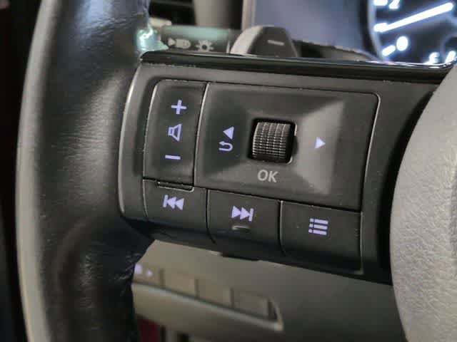 Used 2021 Nissan Rogue SV FWD image 25