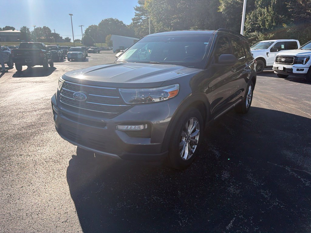 Used 2020 Ford Explorer XLT w/ Equipment Group 202A RWD image 7