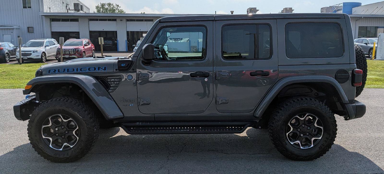 Used 2021 Jeep Wrangler Unlimited Rubicon 4xe w/ Steel Bumper Group AWD/4WD image 6