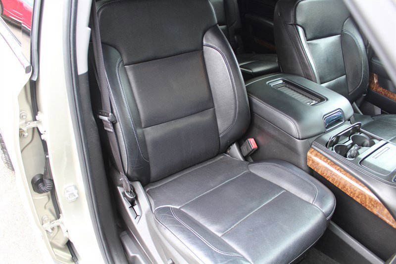 Used 2016 Chevrolet Suburban LTZ AWD/4WD image 34