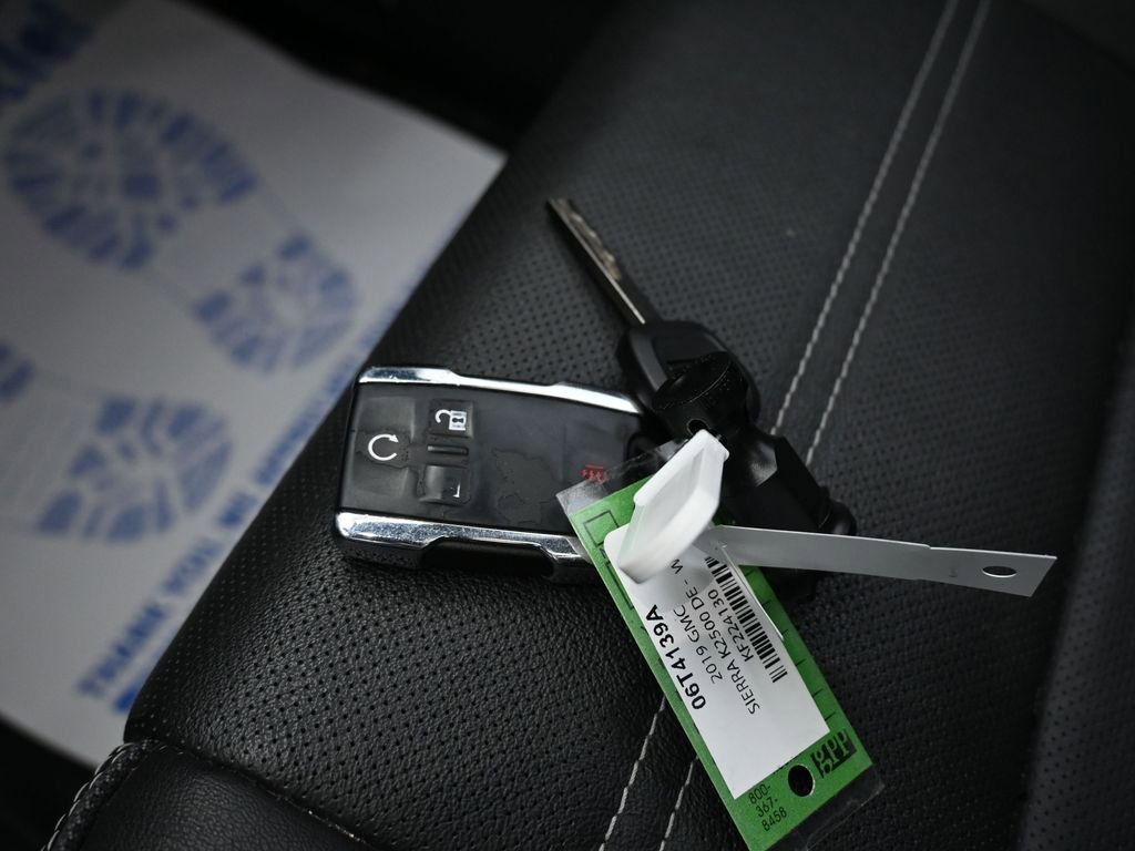 Used 2019 GMC Sierra 2500 Denali w/ Duramax Plus Package image 28