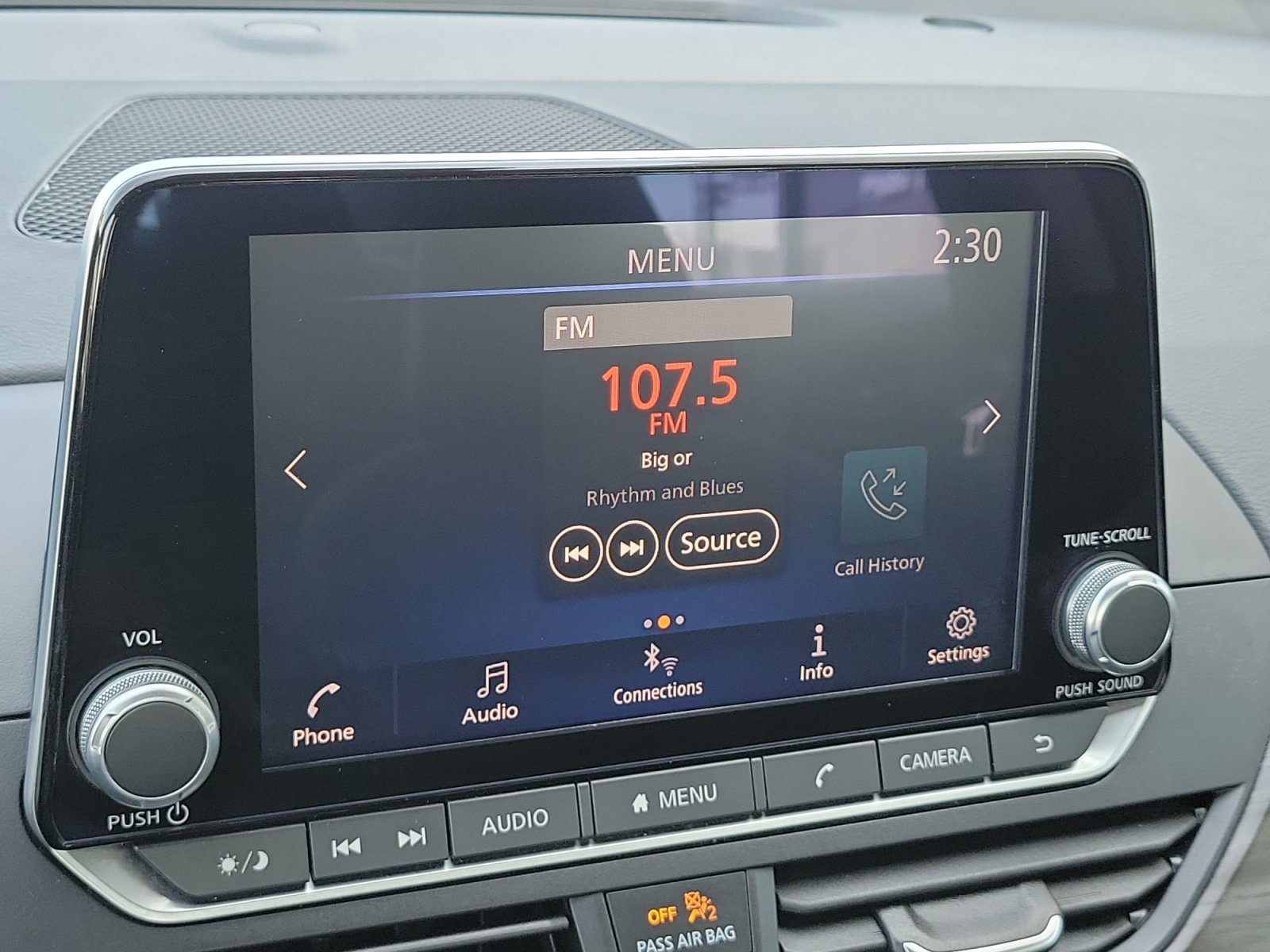 Used 2024 Nissan Altima 2.5 SV FWD image 13