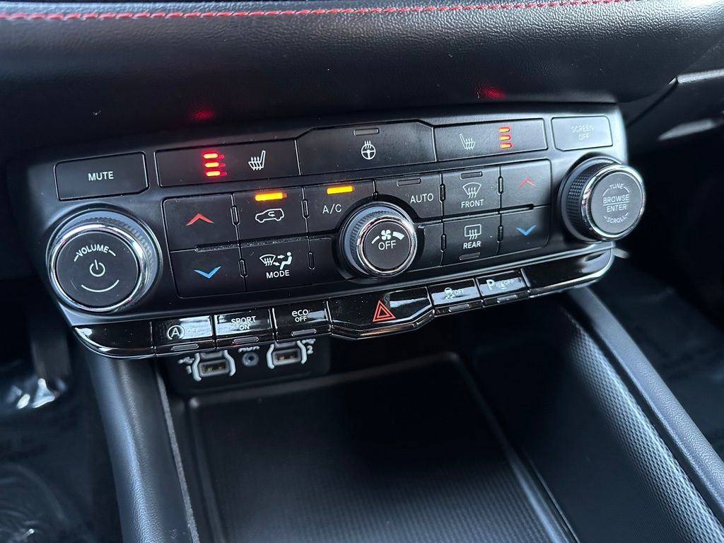 Used 2023 Dodge Durango GT RWD image 25
