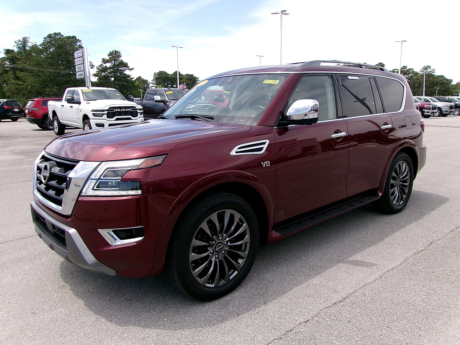Used 2022 Nissan Armada Platinum w/ Captain's Chairs Package AWD/4WD image 2