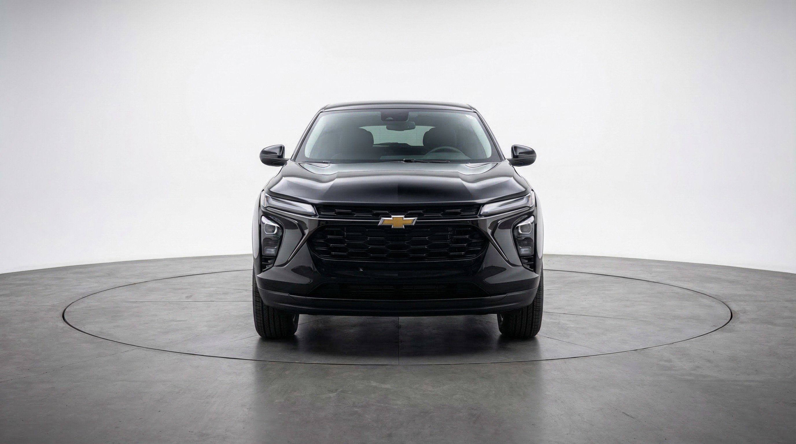 Used 2025 Chevrolet Blazer LT image 2