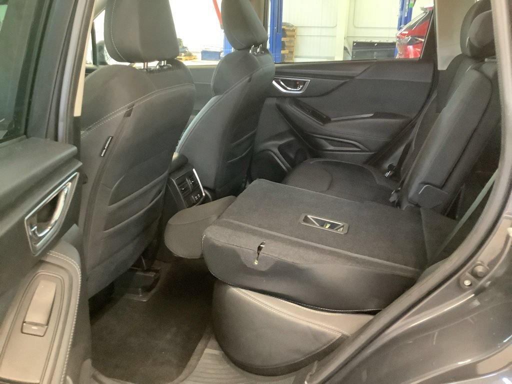 Used 2021 Subaru Forester Premium AWD/4WD image 18