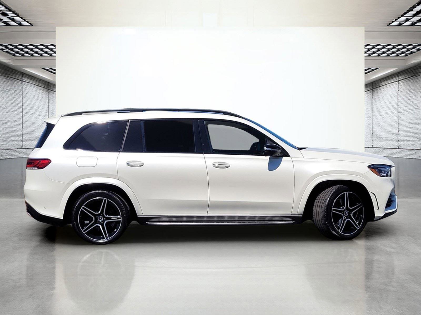 Used 2023 Mercedes-Benz GLS 450 4MATIC image 6