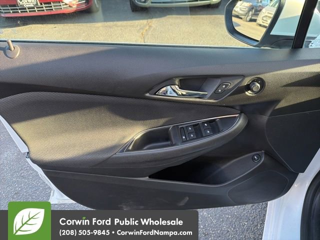 Used 2017 Chevrolet Cruze LT w/ Convenience Package image 12