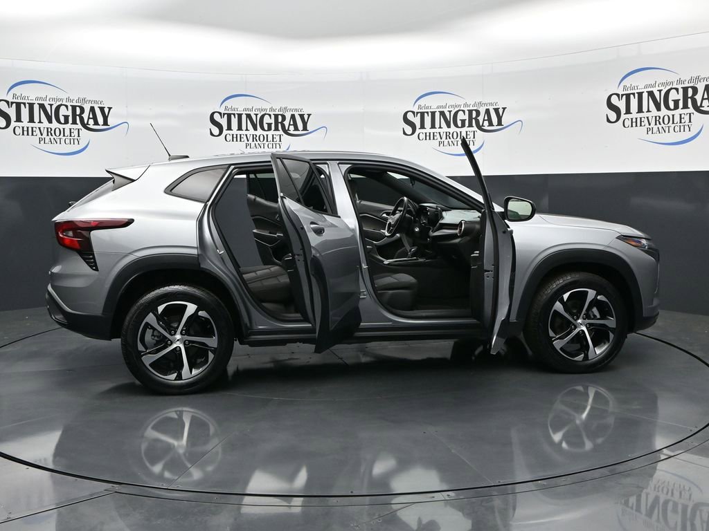Used 2024 Chevrolet Trax RS w/ Driver Confidence Package image 27