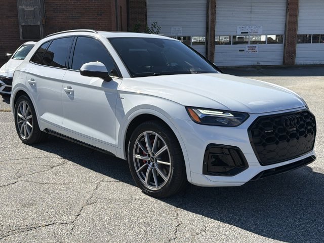 Used 2024 Audi Q5 e Premium Plus w/ Premium Plus Package AWD/4WD image 15