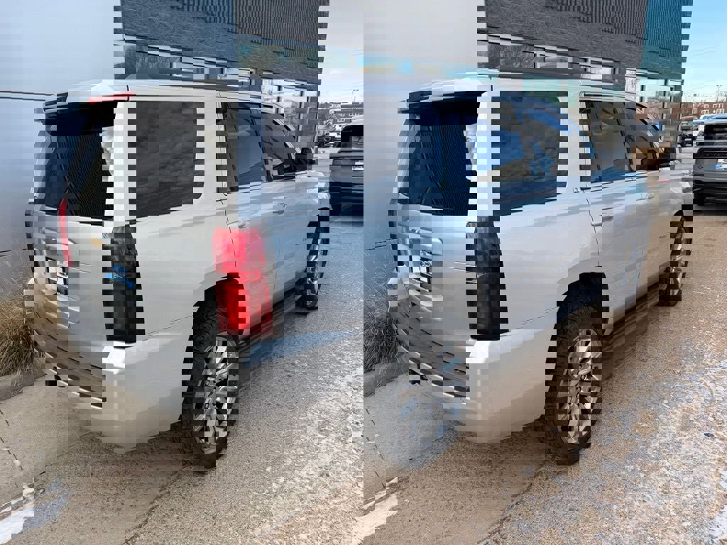 Used 2018 Chevrolet Tahoe LT image 9