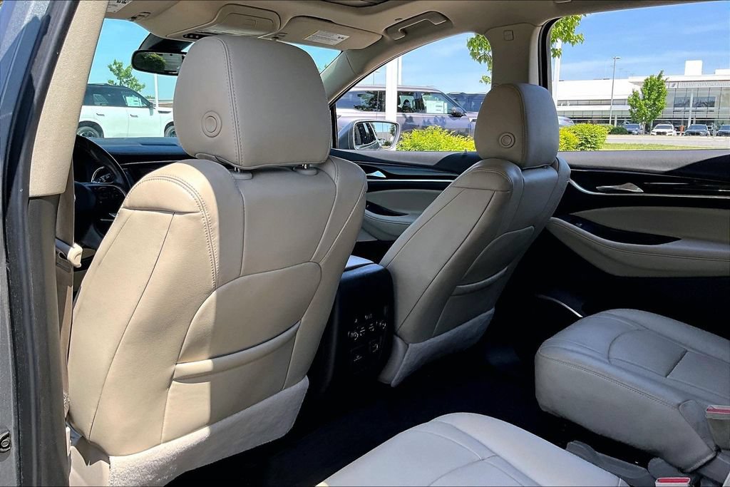 Used 2020 Buick Enclave Premium w/ Sun and Sites Package FWD image 31