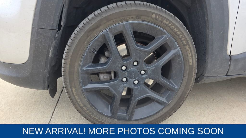 Used 2020 Jeep Renegade Latitude image 10